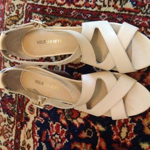 SOLE SOCIETY sandals EUC